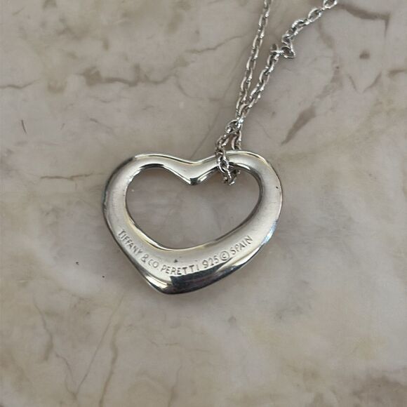 Tiffany &Co. Elsa Peretti Open Heart Necklace 16mm Heart 18” Chain - Picture 4 of 10